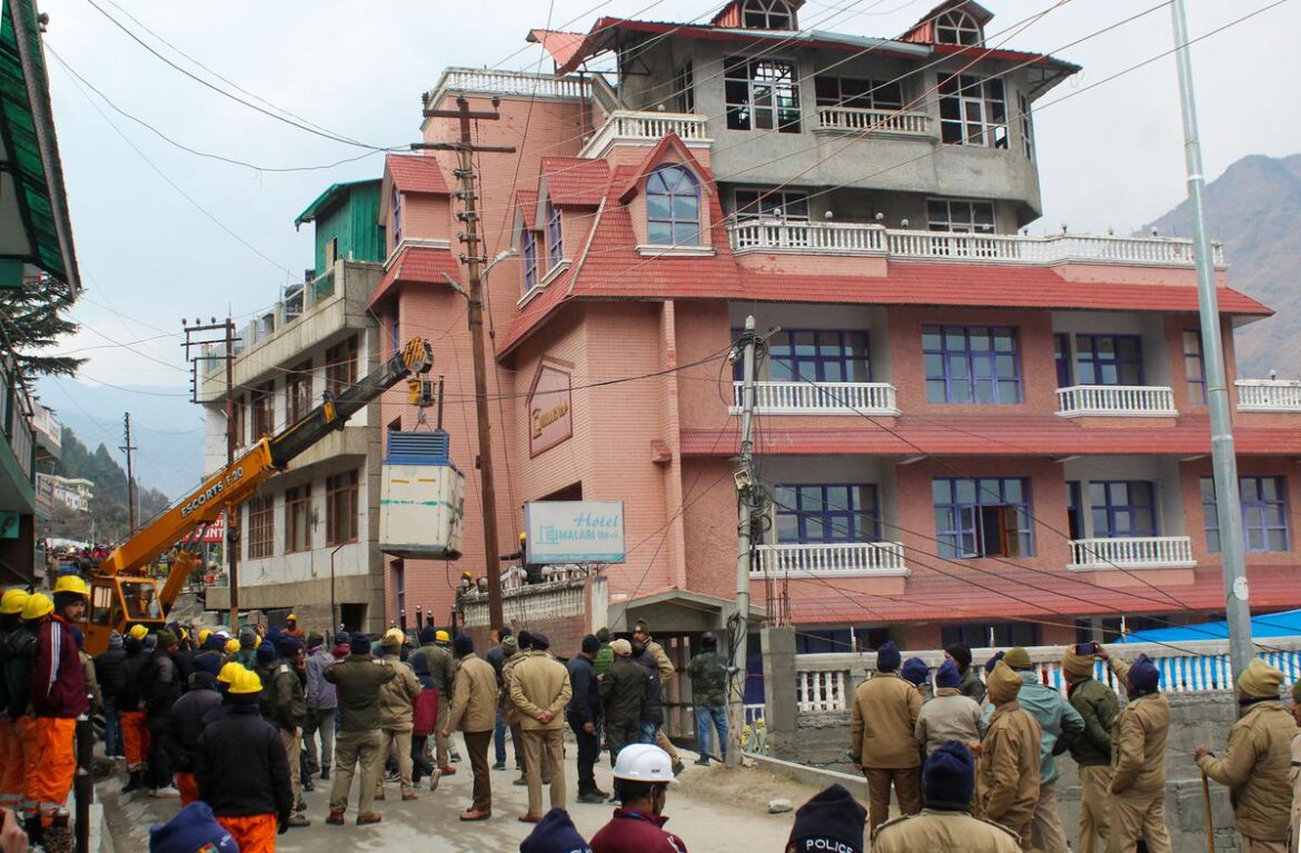 After hotels, dismantling of residential structures begin in Joshimath