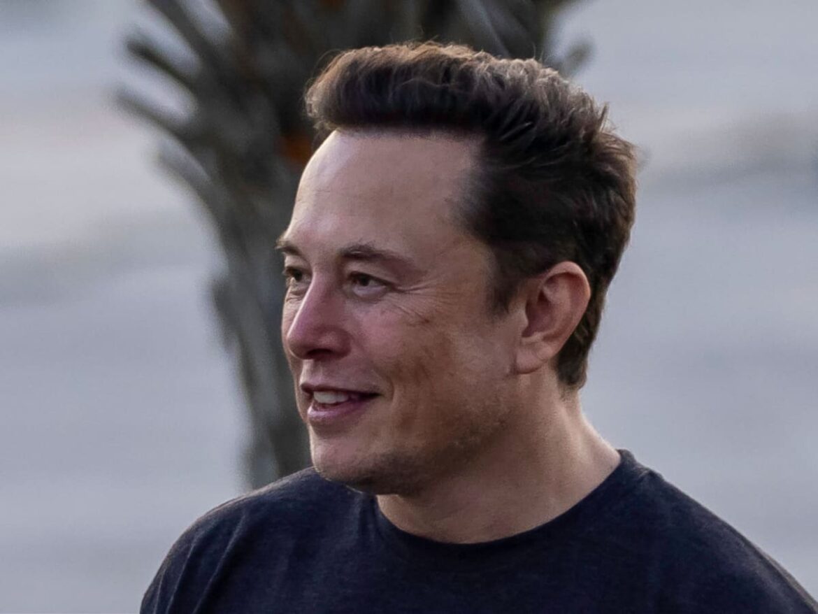 Elon Musk Throws Shade on the Most Powerful Club in the World