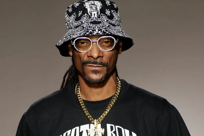 Snoop Dogg : About Snoop Dogg , Bio, Career, Net Worth and More